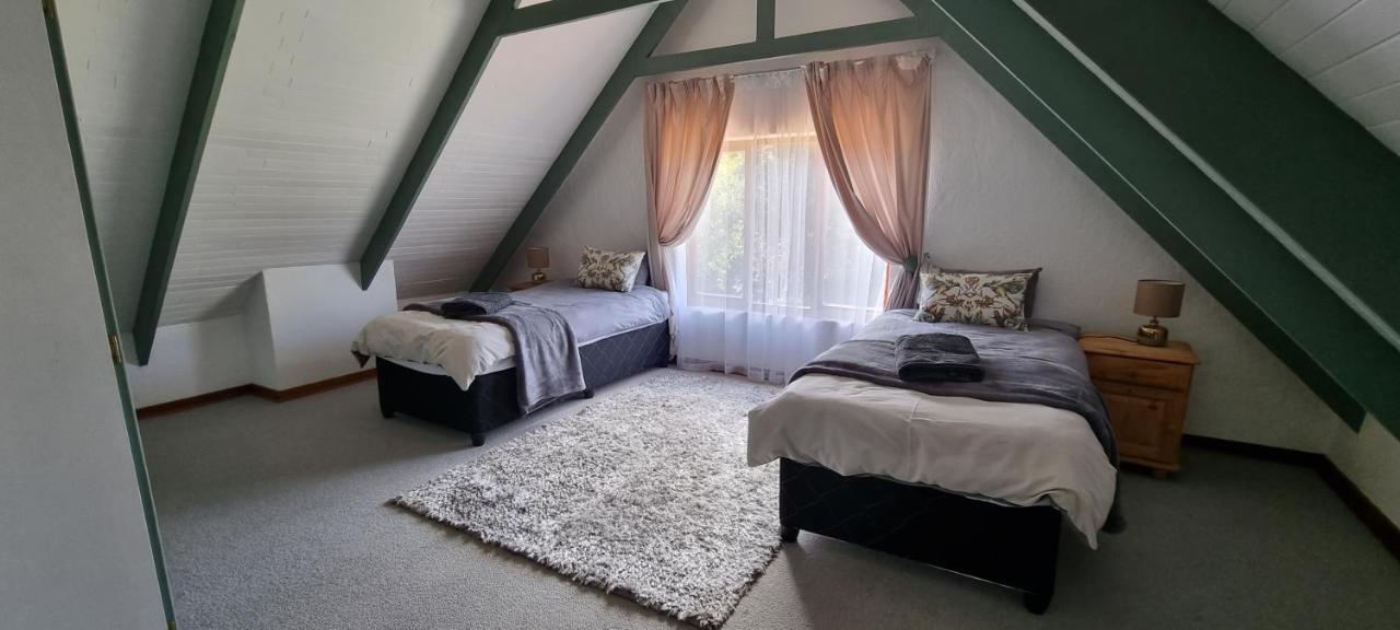 Dullvino Cottage No 15 At Critchley Dullstroom Kültér fotó